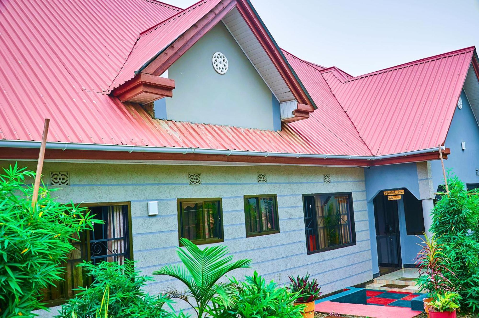 Safari Park House Bed & Breakfast Arusha Luaran gambar