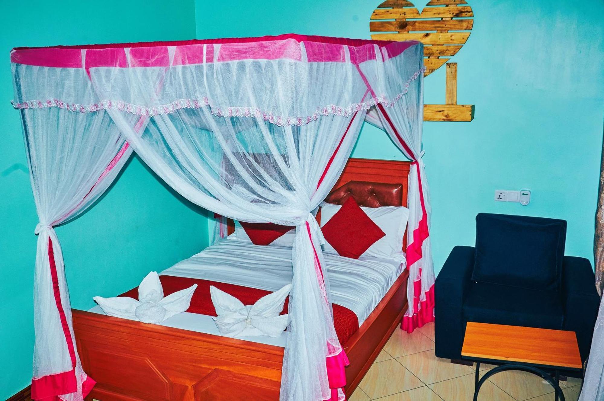 Safari Park House Bed & Breakfast Arusha Luaran gambar